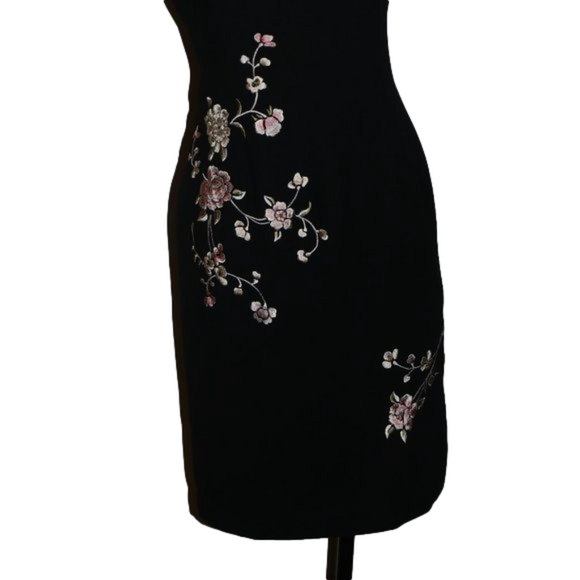 💥HP💥 Maggy London petites beautiful sheath dress size 4 - Picture 9 of 10